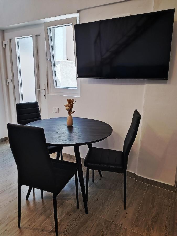Apartman Gallery Freya ザダル エクステリア 写真